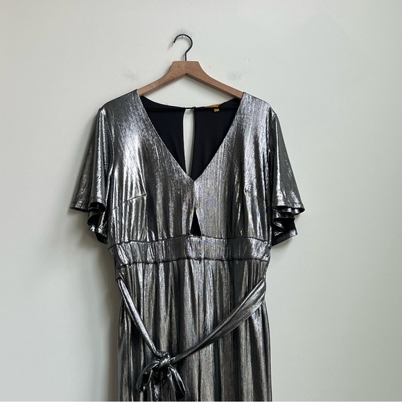 Refinery29 x ELOQUII disco hipster Party Silver Metallic V-Neck Jumpsuit R29 14 - Picture 8 of 16